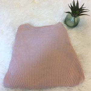 Super adorable H&M sweater